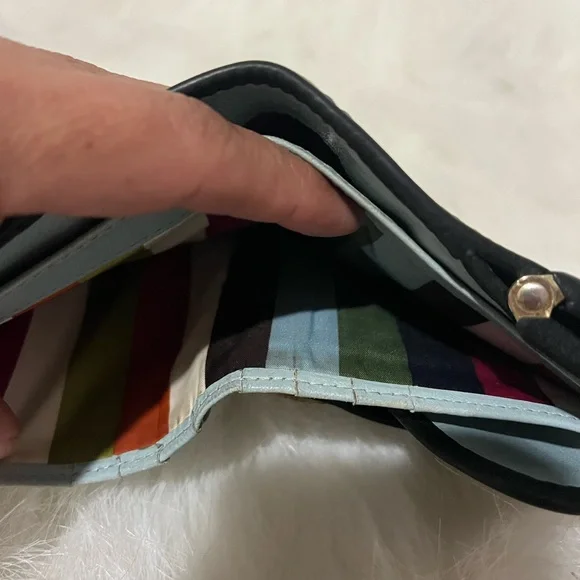 Coach vintage 65th anniversary wallet. - Picture 6 of 9